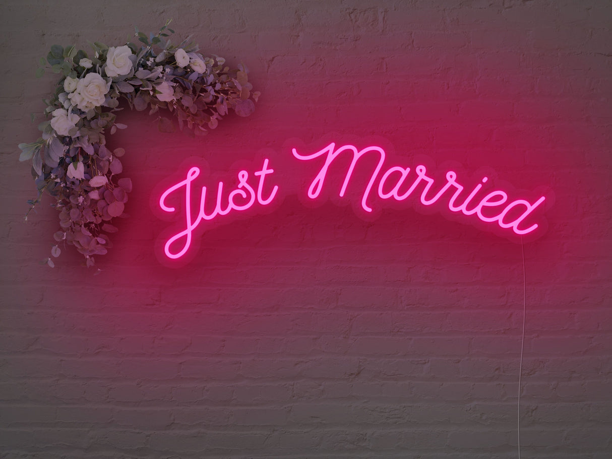 Just Married Arch LED Neon Sign
