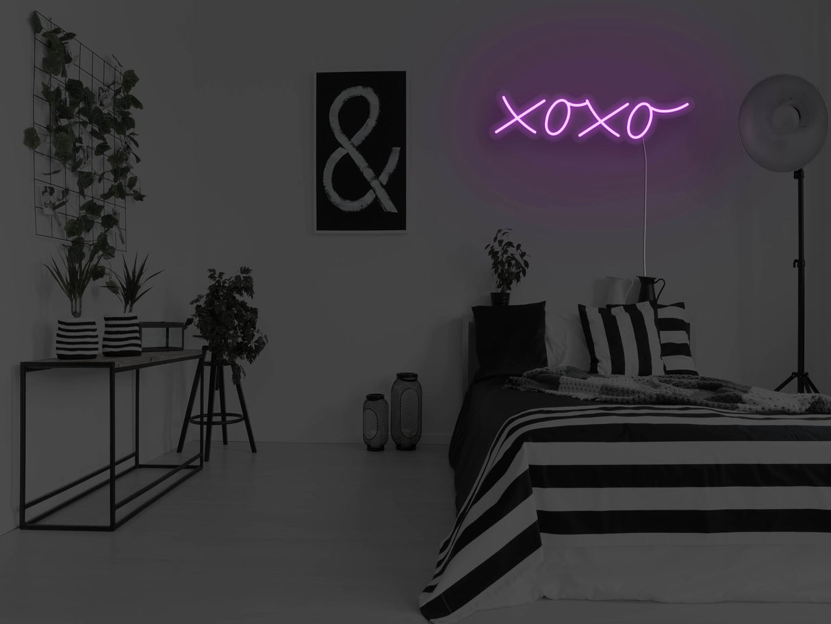 XOXO Liquid Neon Sign