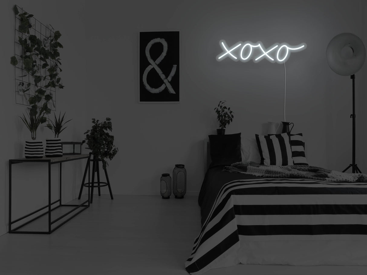XOXO Liquid Neon Sign